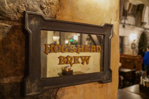 Three-Broomsticks-and-Hogs-Head-2021-10