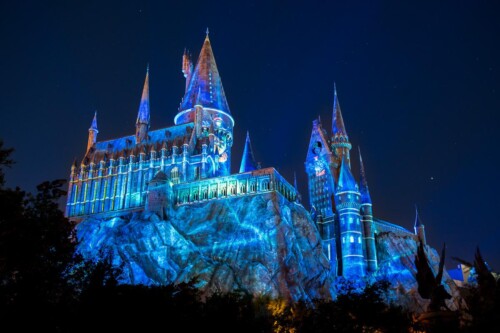 The-Nighttime-Lights-at-Hogwarts-Castle-2022-5