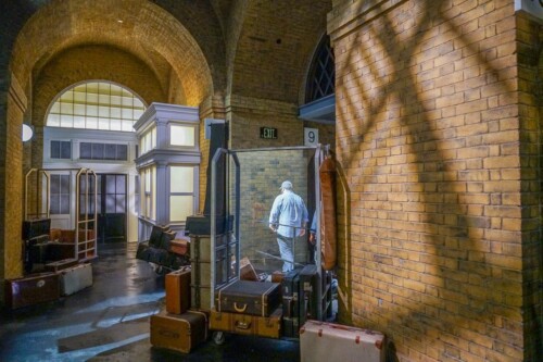 Hogwarts-Express-Kings-Cross-Station-2021-8